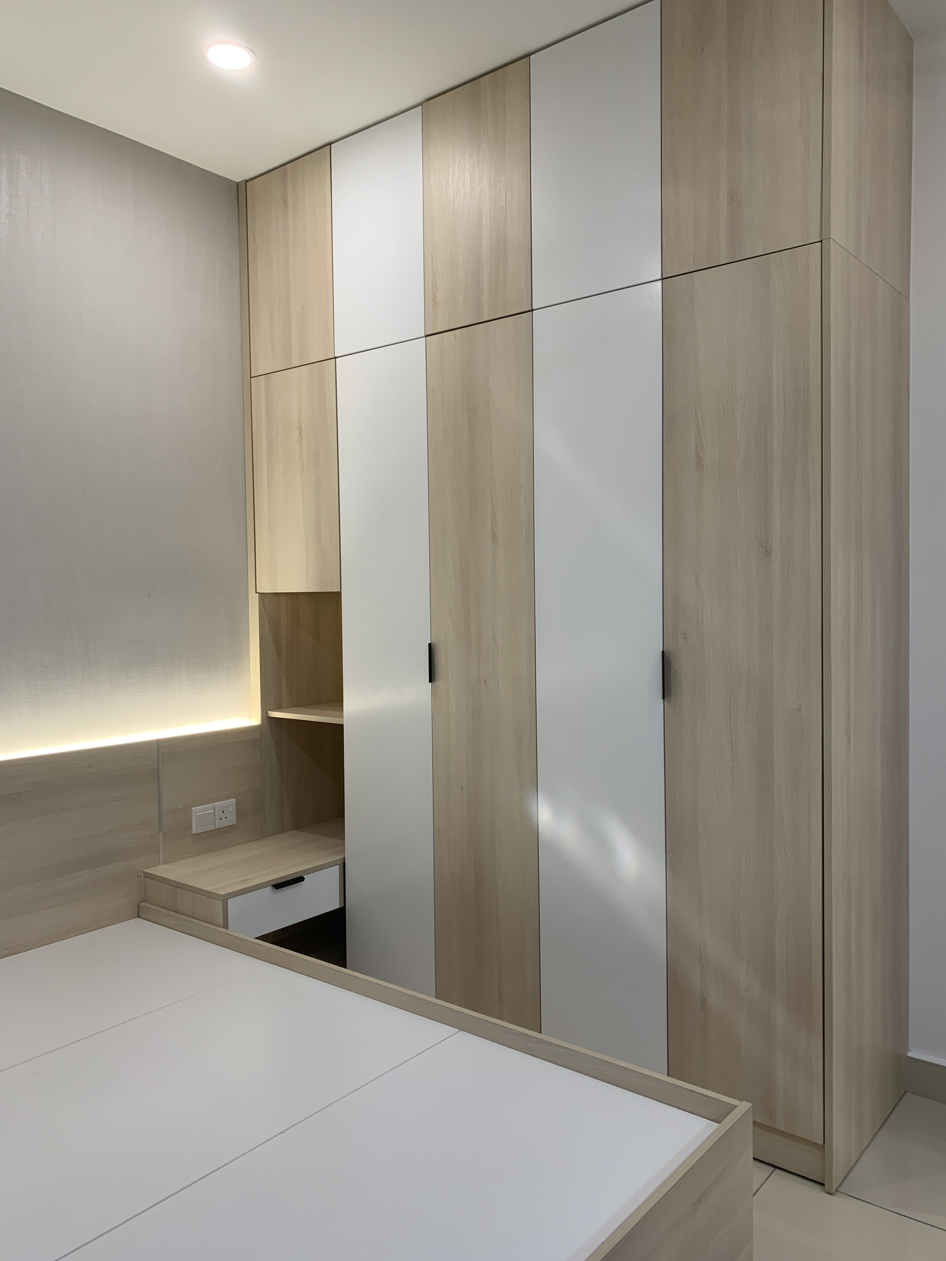 PV9 son room wardrobe